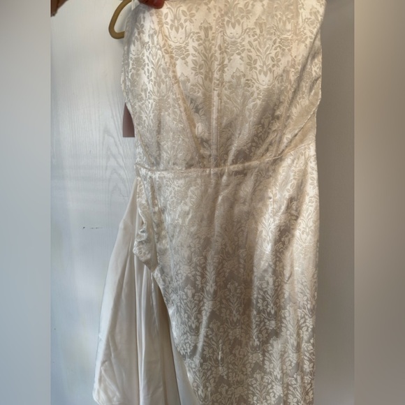 V. Chapman June Corset Jacquard Front-Slit Gown - Picture 7 of 10